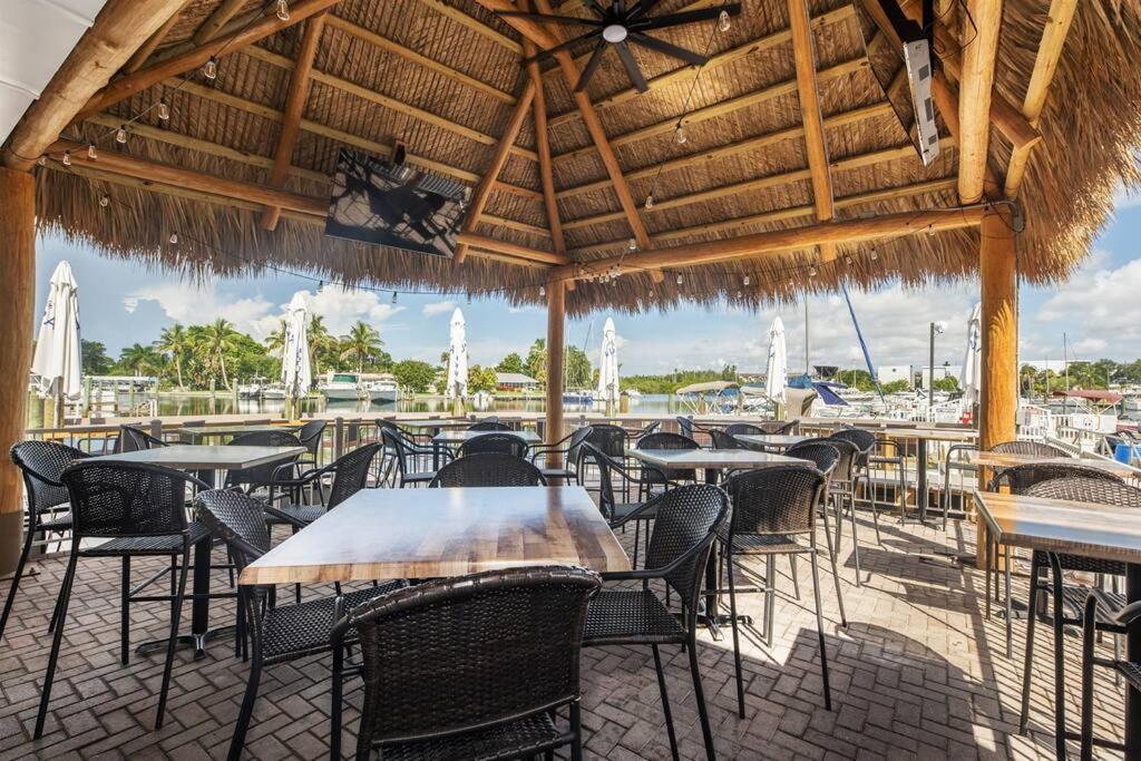 Bay Breeze Aparthotel South Bradenton